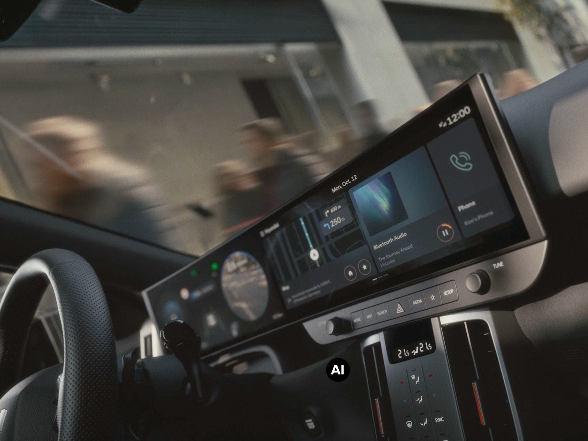 Pohled do interiéru Hyundai BAYON N Line s panoramatickým zakřiveným displejem.